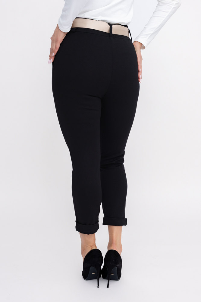 Pantaloni negri cu curea