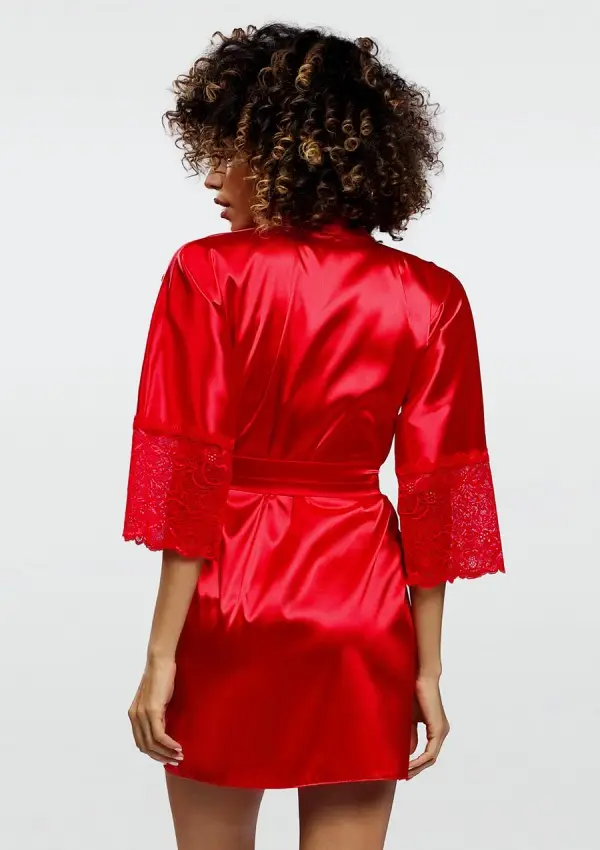 Peignoir en satin rouge