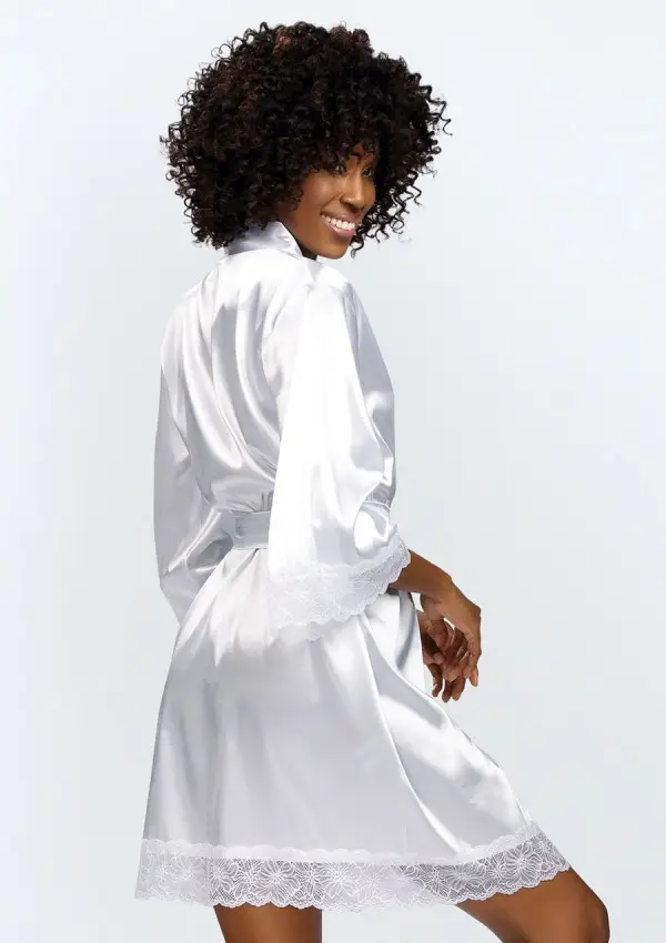 Halat de baie din satin alb