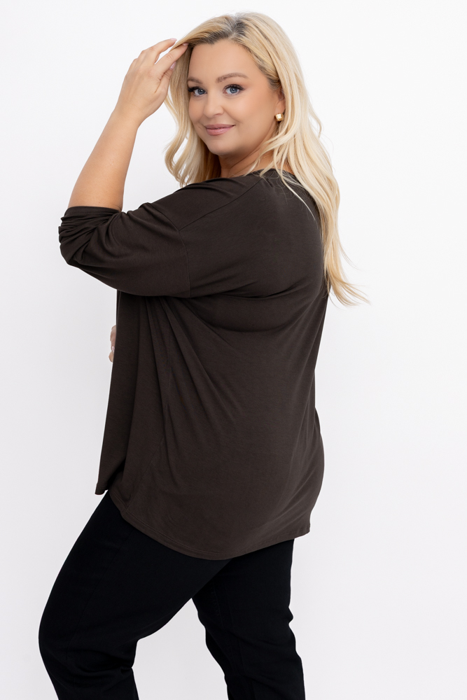 Blusa cereza con escote corazón