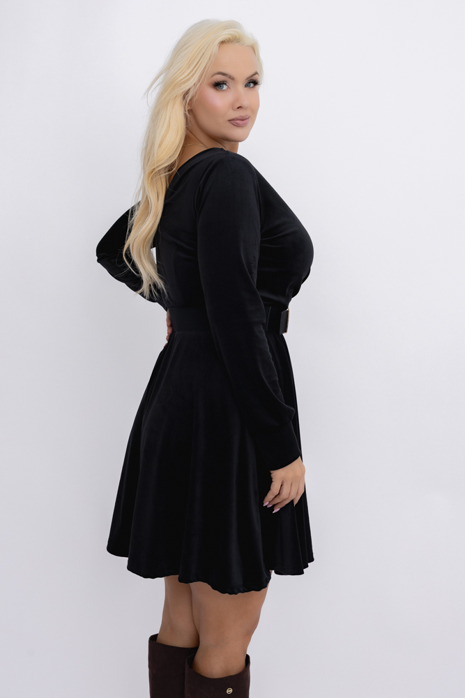 Czarna Sukienka welurowa