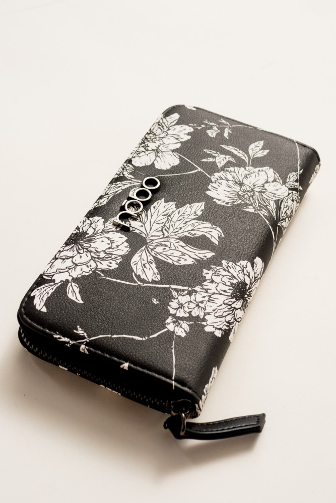 Black FLONTI Wallet