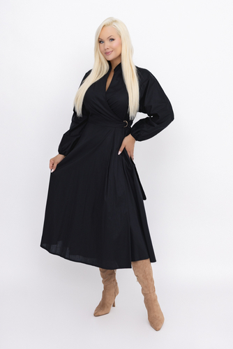 Robe noire à volants