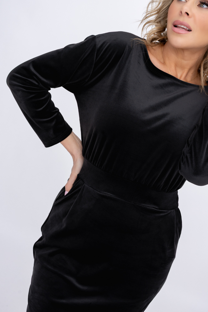 Rochie neagră din velur