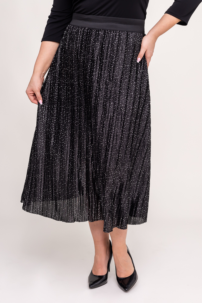 Čierna skladaná sukňa 