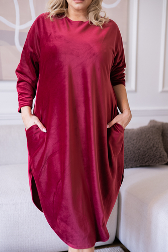 Vestido de terciopelo granate